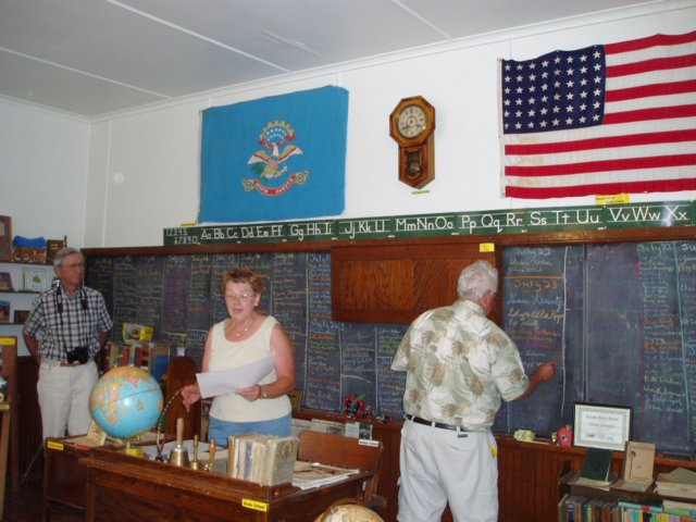 school_int_flags.jpg
